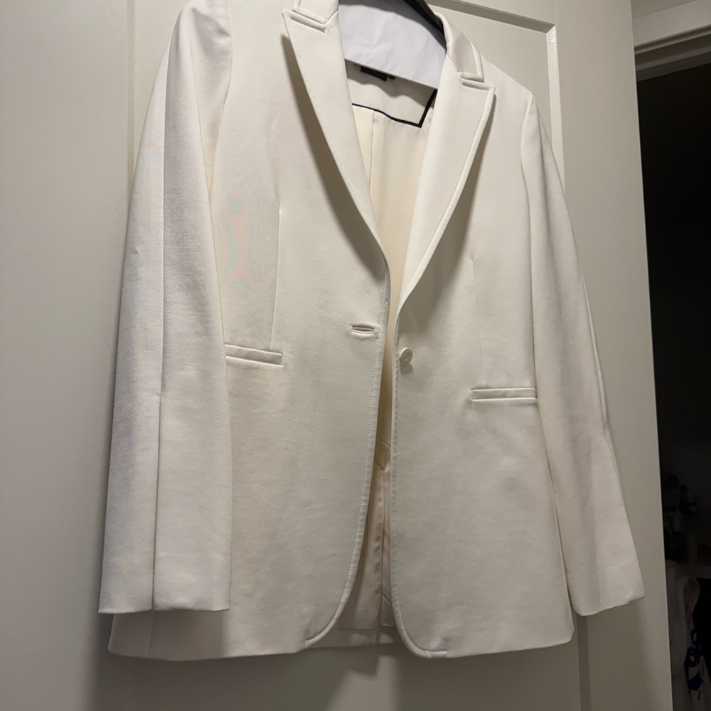 Alice + Olivia Elegant White Blazer